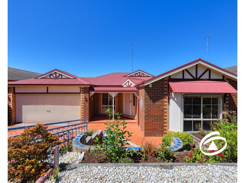 9 Kuranda Crescent, Berwick VIC 3806