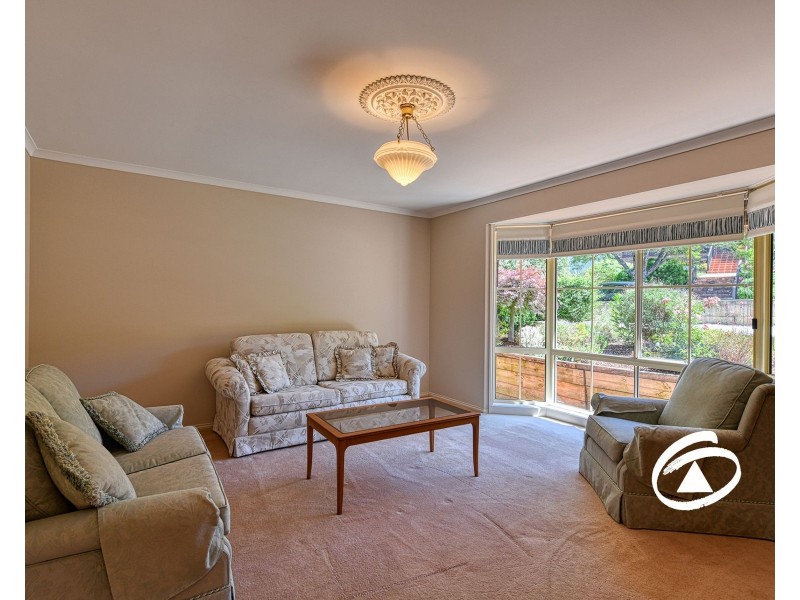 9 Kuranda Crescent, Berwick VIC 3806