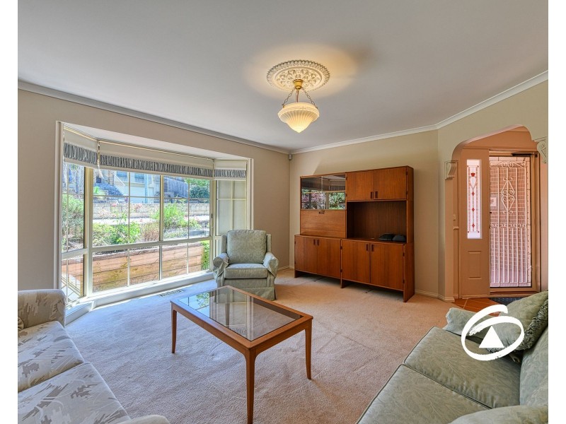 9 Kuranda Crescent, Berwick VIC 3806