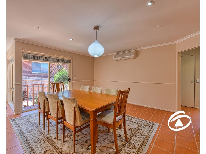 9 Kuranda Crescent, Berwick VIC 3806