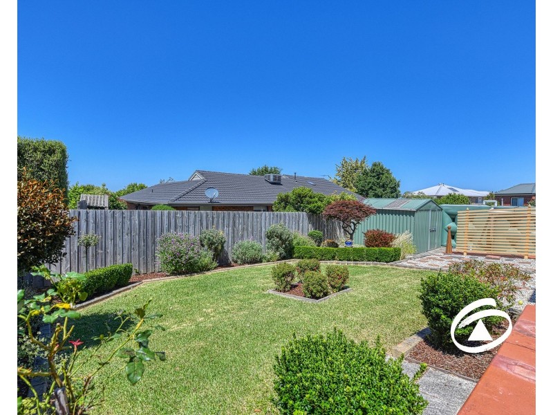 9 Kuranda Crescent, Berwick VIC 3806