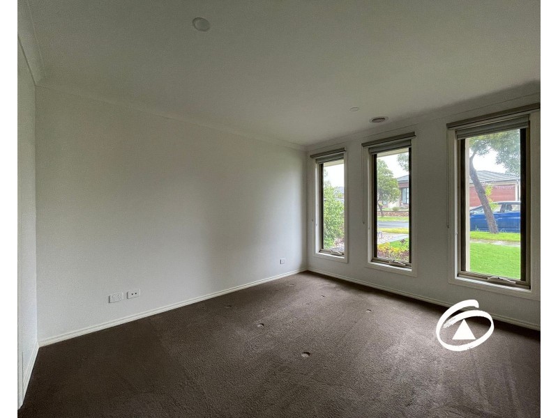 42 Aintree Close, Clyde VIC 3978