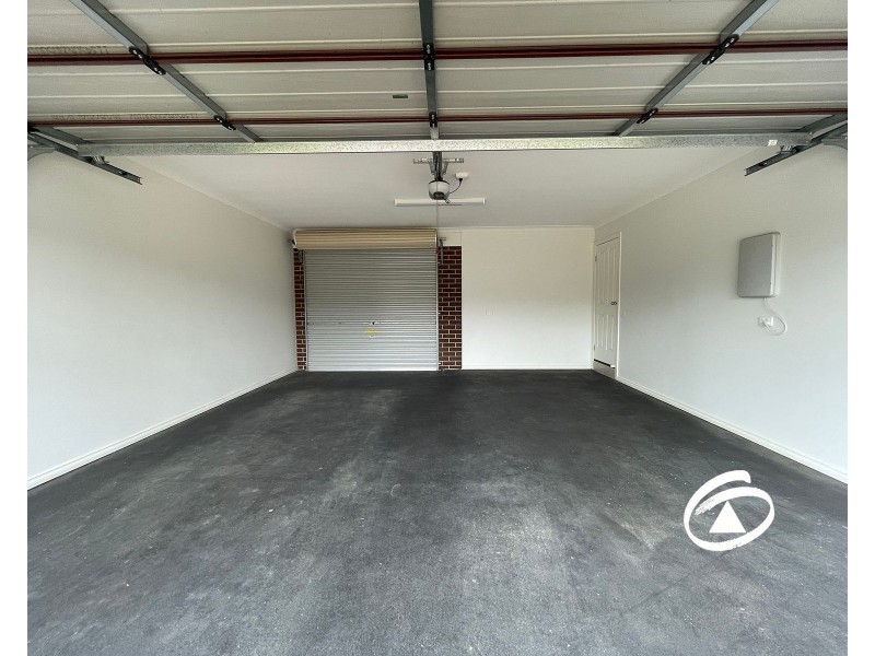 42 Aintree Close, Clyde VIC 3978