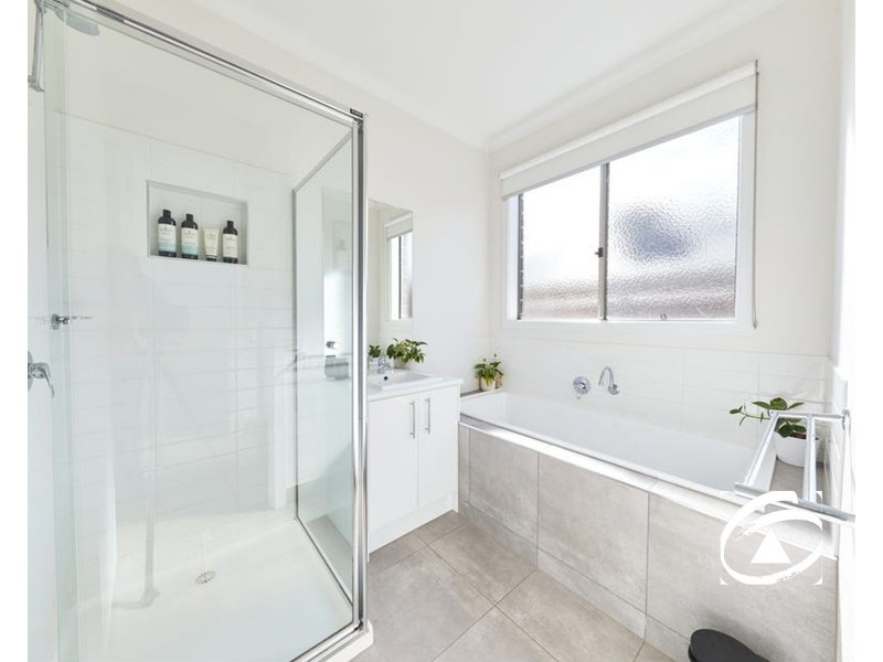 4 Morello Place, Berwick VIC 3806