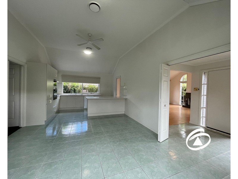 24 Chirnside Road, Berwick VIC 3806