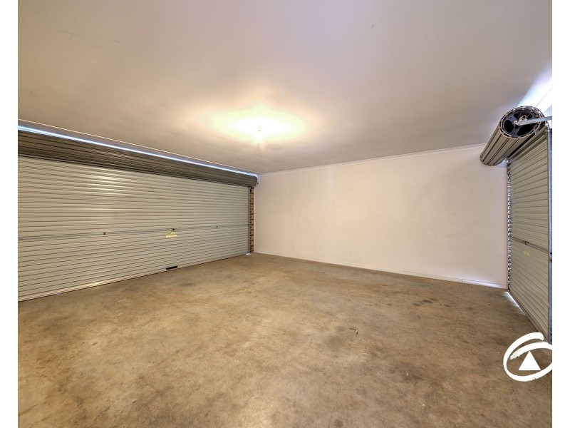 8 Boland Drive, Lyndhurst VIC 3975