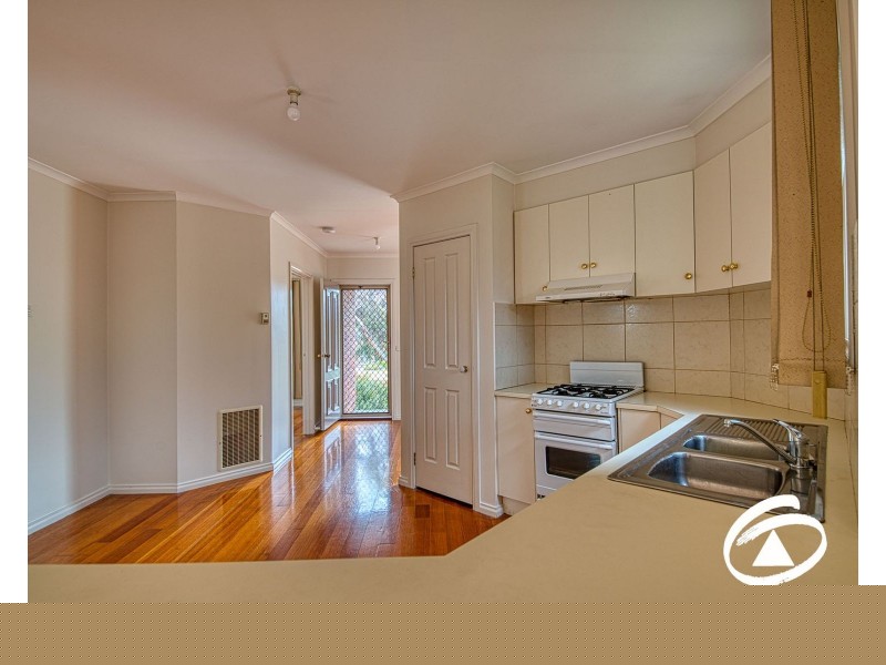 1/56 Amber Crescent, Narre Warren VIC 3805