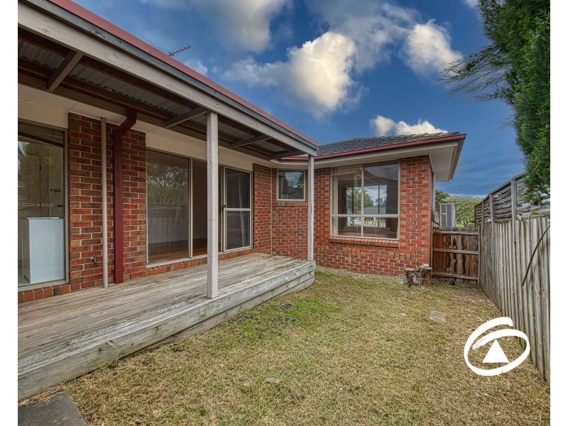 1/56 Amber Crescent, Narre Warren VIC 3805