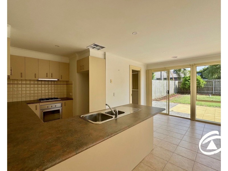 11 Provence Place, Narre Warren South VIC 3805