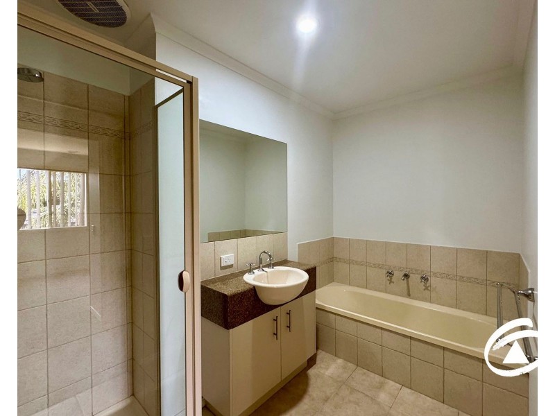 11 Provence Place, Narre Warren South VIC 3805