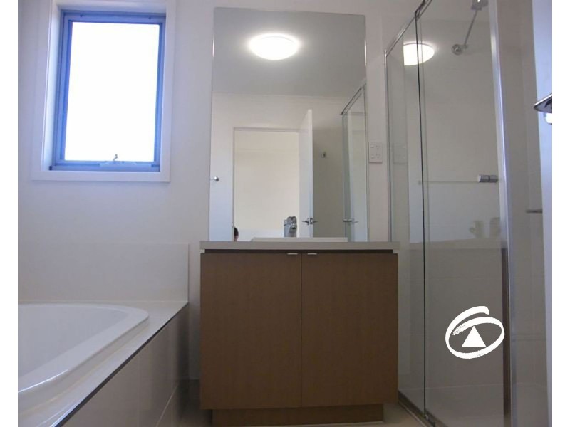 1 Fruit Lane, Wantirna South VIC 3152