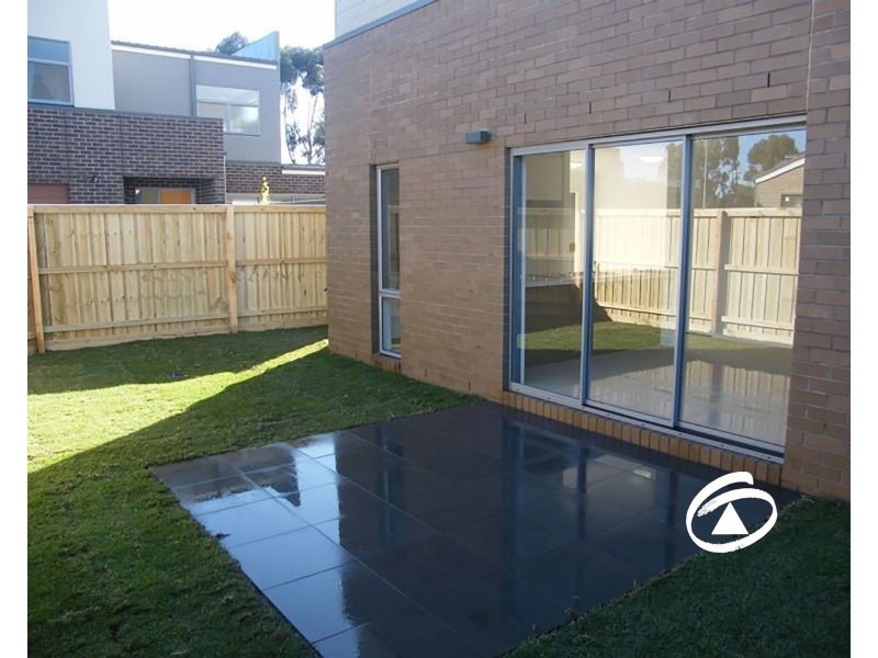 1 Fruit Lane, Wantirna South VIC 3152