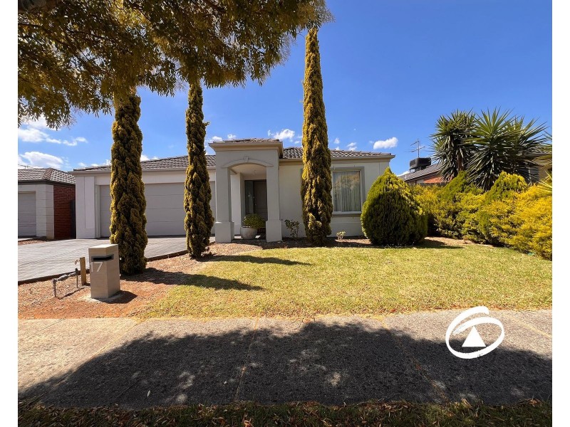 17 Sing Crescent, Berwick VIC 3806