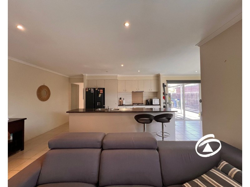 17 Sing Crescent, Berwick VIC 3806