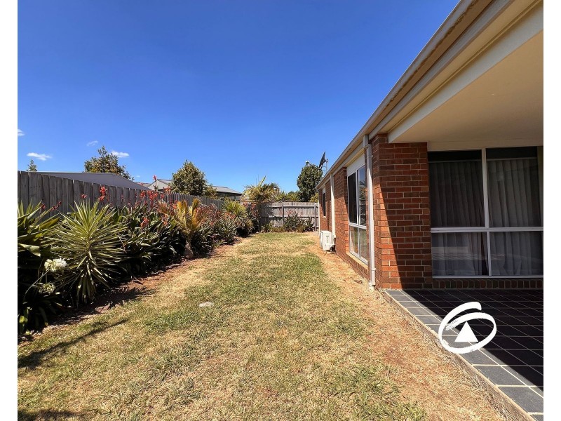 17 Sing Crescent, Berwick VIC 3806