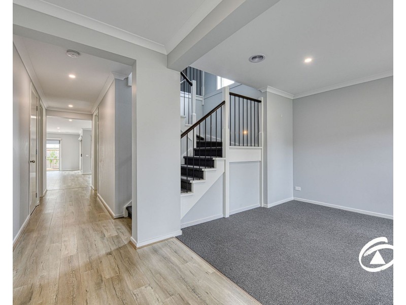 27 Tulk Street, Berwick VIC 3806