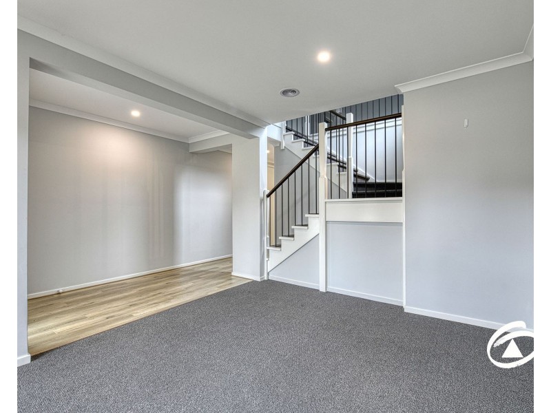 27 Tulk Street, Berwick VIC 3806