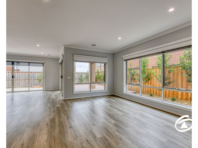 27 Tulk Street, Berwick VIC 3806