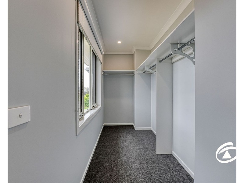 27 Tulk Street, Berwick VIC 3806