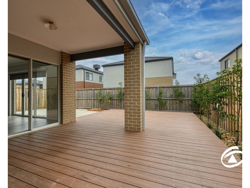 27 Tulk Street, Berwick VIC 3806