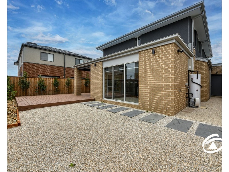 27 Tulk Street, Berwick VIC 3806