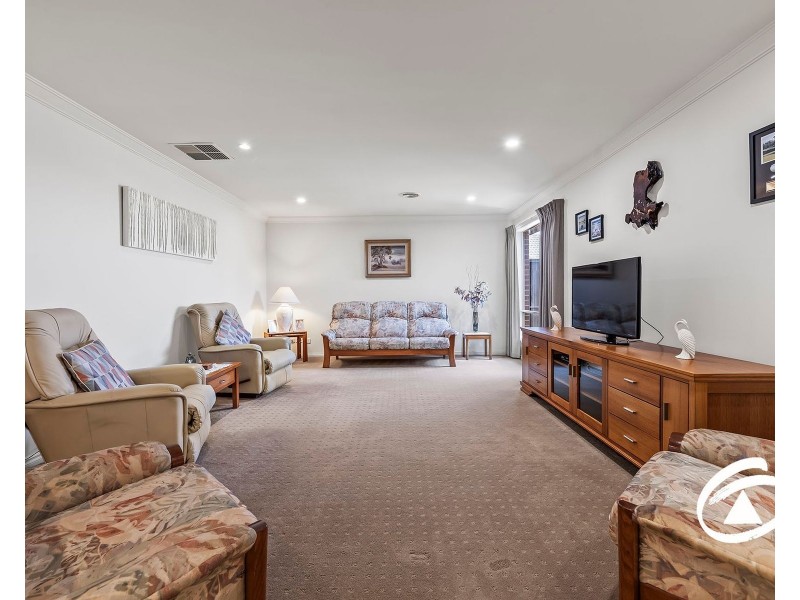 24A Silver Creek Drive, Lynbrook VIC 3975