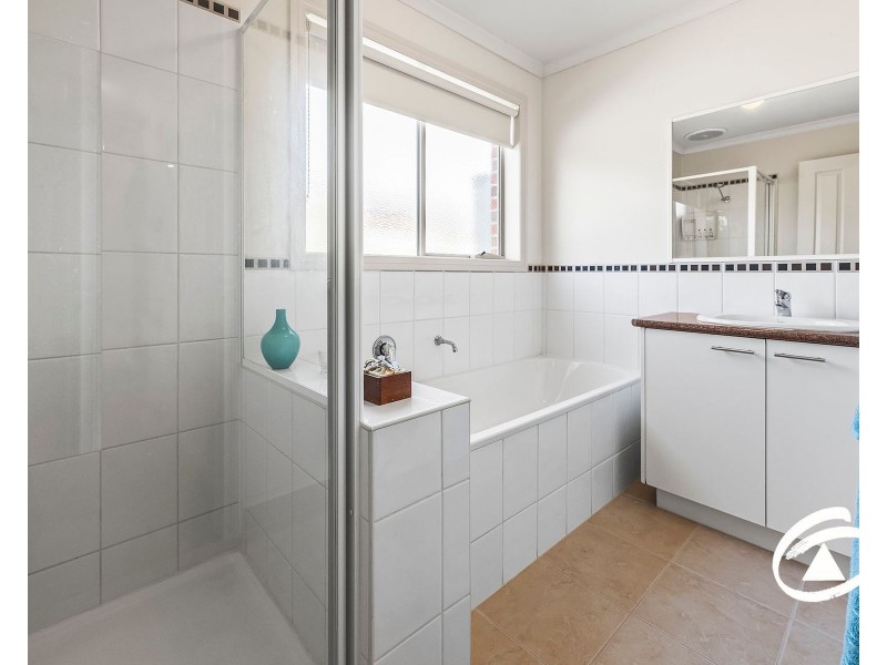 24A Silver Creek Drive, Lynbrook VIC 3975