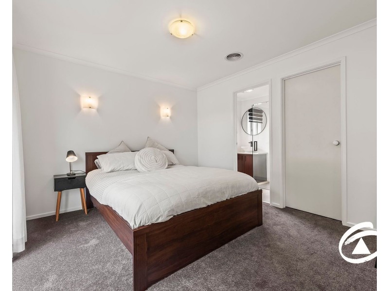 34 Tarcoola Drive, Narre Warren VIC 3805