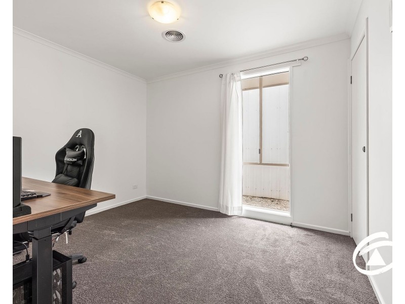 34 Tarcoola Drive, Narre Warren VIC 3805