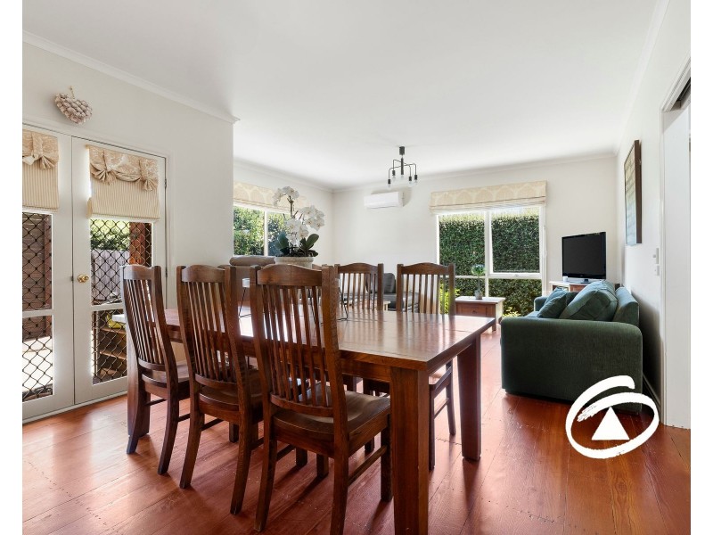 64 The Boulevard, Narre Warren South VIC 3805