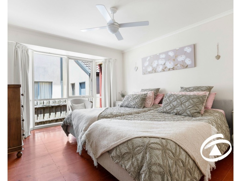 64 The Boulevard, Narre Warren South VIC 3805