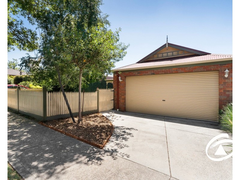 64 The Boulevard, Narre Warren South VIC 3805