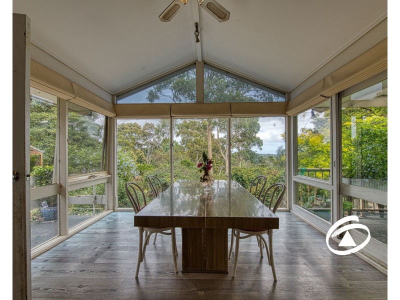 98 Payne Road, Beaconsfield VIC 3807