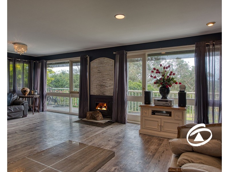 98 Payne Road, Beaconsfield VIC 3807