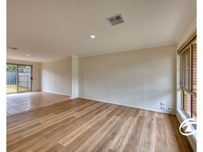 27/36-40 Hennessy Way, Dandenong North VIC 3175