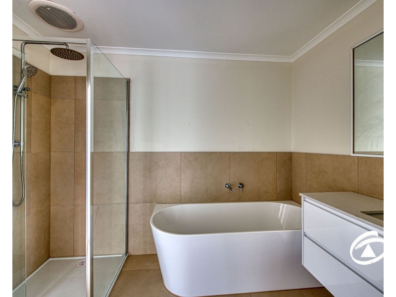 27/36-40 Hennessy Way, Dandenong North VIC 3175