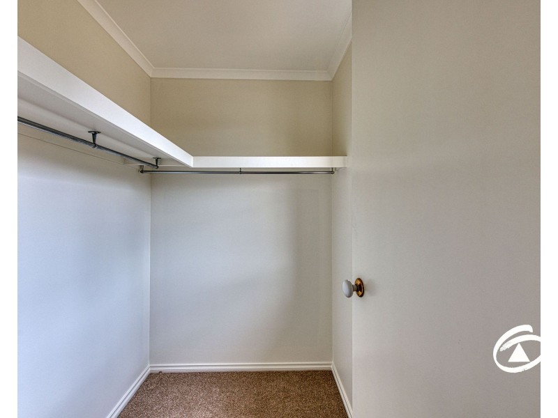 27/36-40 Hennessy Way, Dandenong North VIC 3175