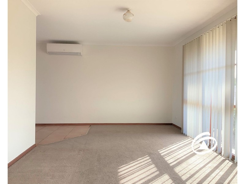 61 Strong Drive, Hampton Park VIC 3976