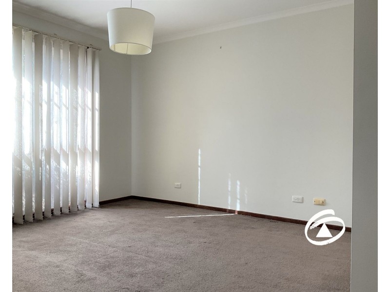 61 Strong Drive, Hampton Park VIC 3976