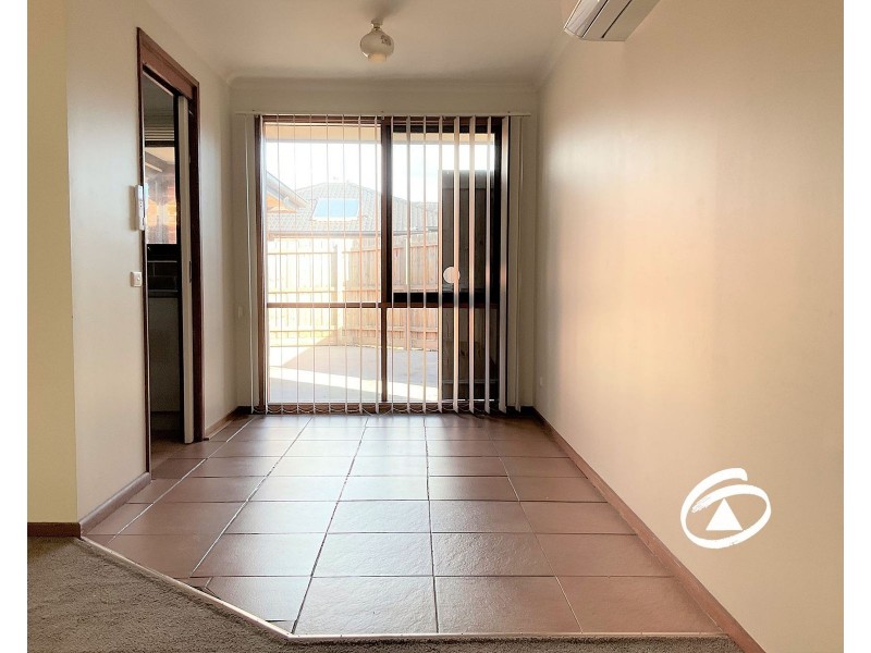 61 Strong Drive, Hampton Park VIC 3976