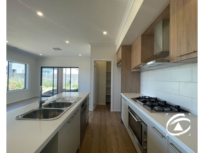 26 Cactus Drive, Clyde VIC 3978