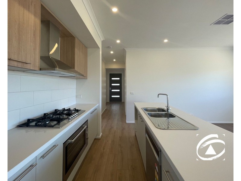 26 Cactus Drive, Clyde VIC 3978