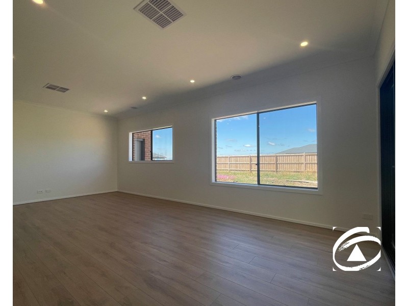 26 Cactus Drive, Clyde VIC 3978