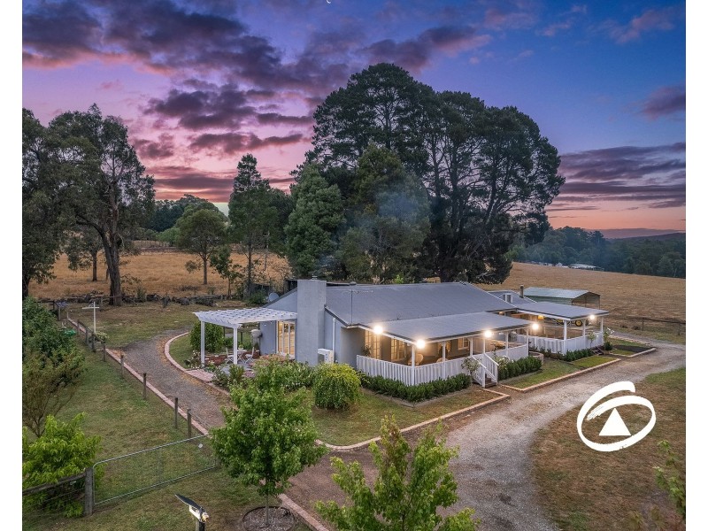 450 Woori Yallock Road, Cockatoo VIC 3781