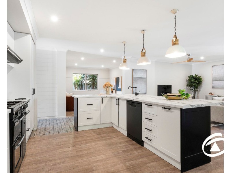 5 Honey Court, Berwick VIC 3806