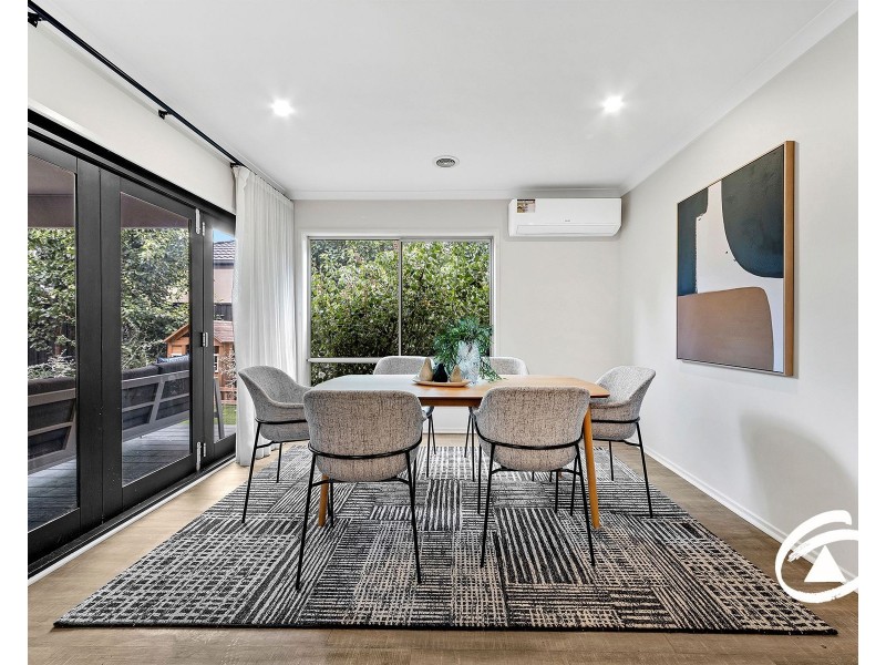 5 Honey Court, Berwick VIC 3806