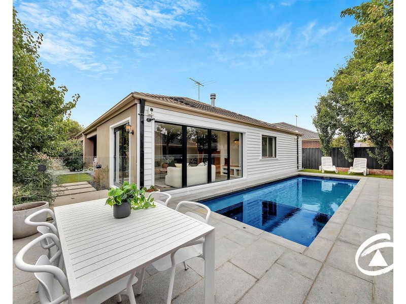 5 Honey Court, Berwick VIC 3806