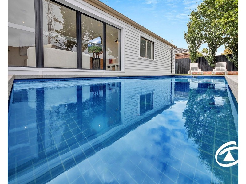 5 Honey Court, Berwick VIC 3806