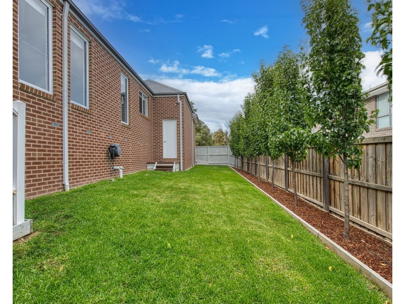 15 Axnick Rise, Officer VIC 3809