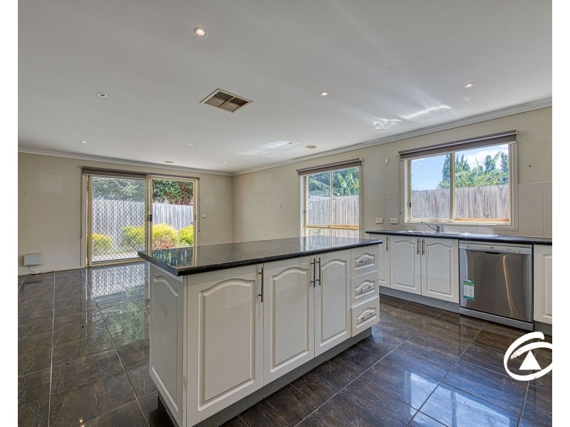 52A Lesdon Avenue, Cranbourne VIC 3977